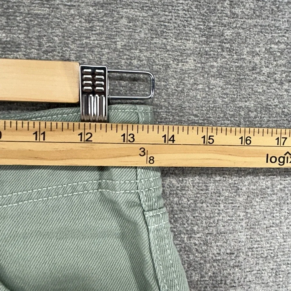 Levi's High Waist Mom Shorts Women Size 26 Green Casual Summer - Picture 6 of 9